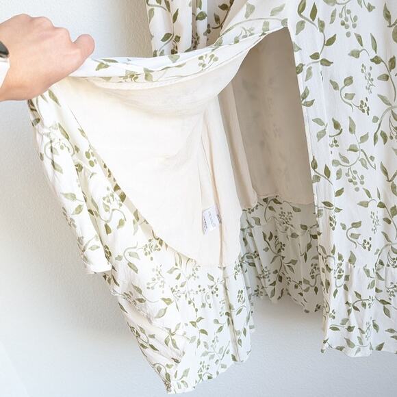 Reformation Meadow White Floral Print High Slit Smocked Midi Dress , size 3X - Picture 6 of 10